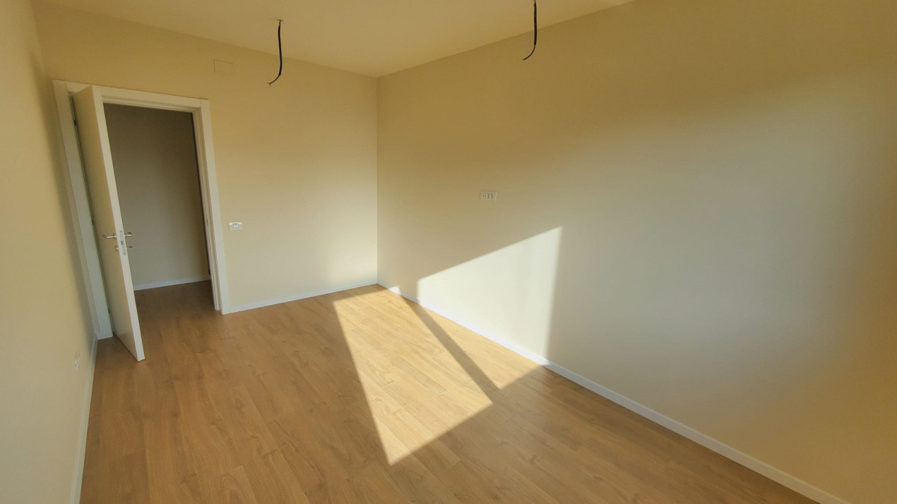 Case de vanzare Breaza Liceul Militar 13