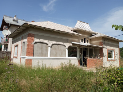 Case de vanzare Motoesti Central imagine mica 2