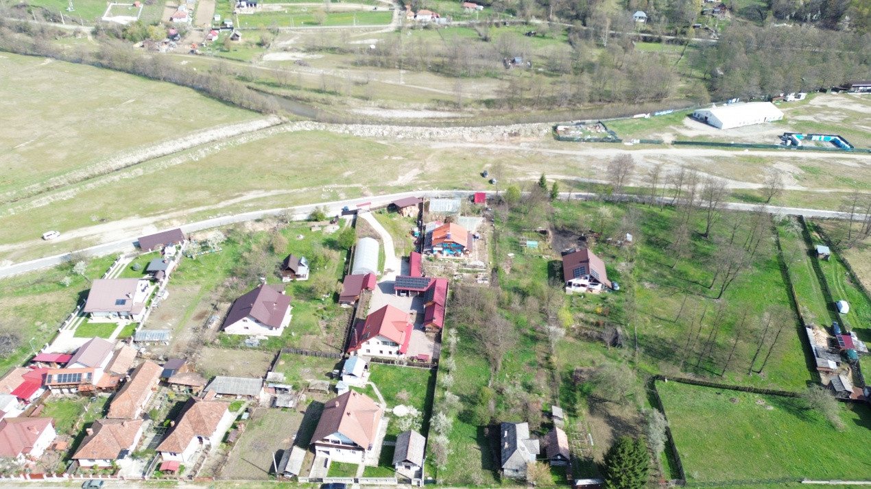 Case de vanzare Brezoi Central 6