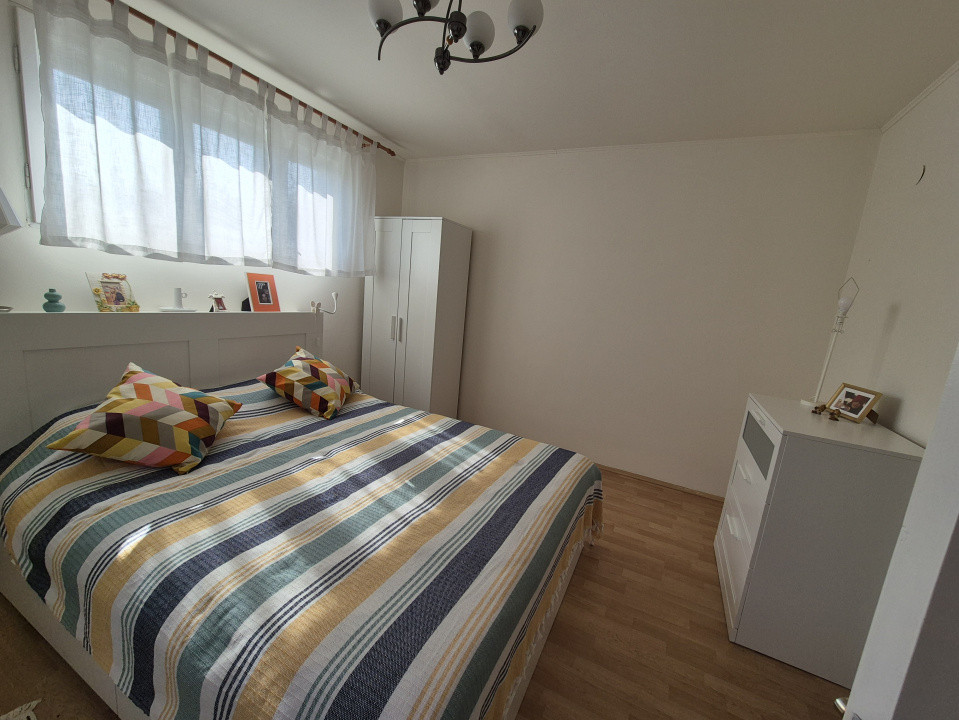 Case de vanzare Brezoi Central 12