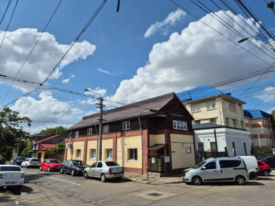 Buzau Casa langa liceul Hasdeu