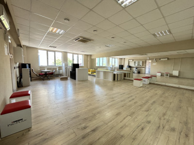 Spatiu Comercial/Birouri Timpuri Noi